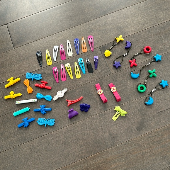 Goody Other - Vintage Girls Hair Clip Accessory Bundle, Butterfly Clips, Goody Plastic Metal